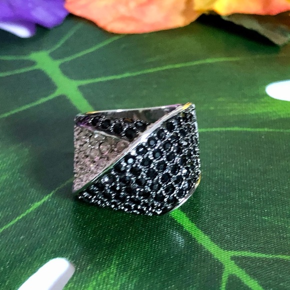 Black Onyx & diamonds rhinestones Ring - Picture 4 of 8